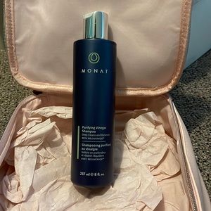 MONAT Purifying Vinegar Shampoo